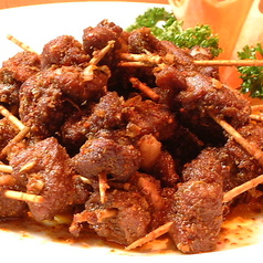 串刺し羊肉のシルクロードスパイス炒め
