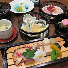 旬菜ご膳 梅里(しゅんさいごぜん うめさと)