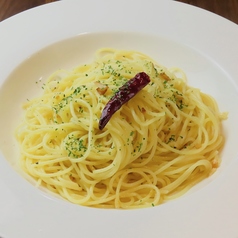 ペペロンチーノ&ランチ限定ミニサラダ付き