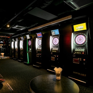 ダイニングダーツバー Bee 河原町店の雰囲気1