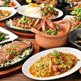 多彩なコース料理を楽しんでいただけるよう、設備も充実しています。広々としたテーブル席やゆったりとしたソファー席で、落ち着いた雰囲気の中ゆっくり堪能可能。宴会や女子会、デートなど様々なシーンに合わせたコースが揃い、飲み放題プランとの組み合わせも人気です。