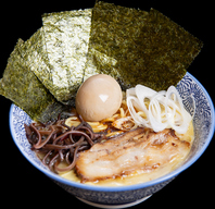 ラーメン・濃厚マイルドスープはトリプルブレンド