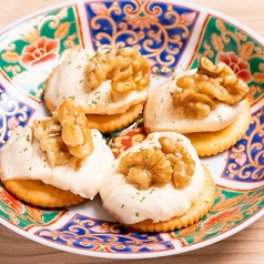 メープル漬けくるみとクリームチーズ