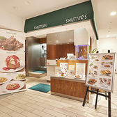 店内は全席禁煙となっております。お食事の香りや雰囲気を損なうことなく、快適な空間でゆっくりとお過ごしいただけます。