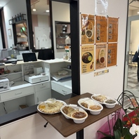 テイクアウトも充実♪おうちで本格インド料理をご堪能！