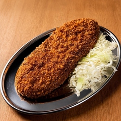 巨大メンチカツ