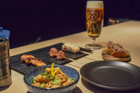 目の前で調理する臨場感溢れるカウンター席。落ち着いた雰囲気を、大切な方とご一緒に