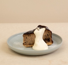 紅茶とホワイトチョコのバスクチーズケーキ