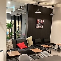 ソファー席もご用意しております