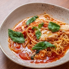 【Tomato】Mozzarella Cheese and Basil Tomato Sauce モッツァレラチーズとバジルのトマトソース