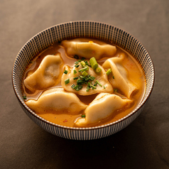 【麻辣湯水餃子】