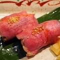 料理メニュー写真 牛タンとろ寿司（2貫）