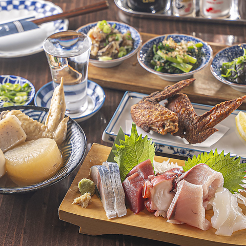 市場から仕入れた新鮮な海鮮と、こだわりの日本酒をリーズナブルに楽しめます◎