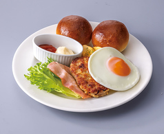 ハンバーグ＆目玉焼き