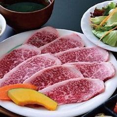 焼肉としゃぶしゃぶ 肉の鶴々亭の特集写真