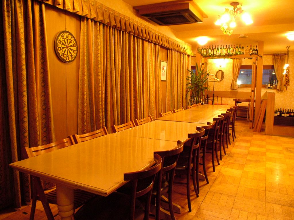 2階はパーティ空間。25～40名でフロア貸切も可能！ブライダル2次会や、各種パーティにオススメです！