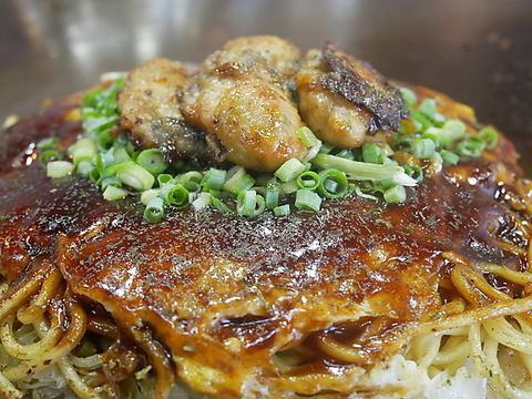 鉄板焼き お好み焼き 万八(広島市南区/お好み焼き・もんじゃ)＜ネット