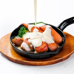 3種のウィンナーのチーズフォンデュ/極上ソース焼きそば　各