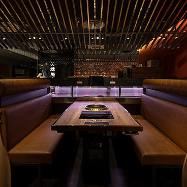 回転焼肉一升びん 名古屋則武新町店の雰囲気1