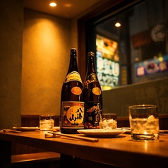 【昼夜問わず寛げる全時間営業◎】24時間営業の当店では、ランチミーティングや昼飲みから、深夜の飲み会まで幅広くご利用いただけます。個室やソファー席も完備しており、接待・会食・ご家族でのお集まりにも最適♪人気の炭火焼き鳥をはじめ、グランドメニューはいつでもご注文可能◎渋谷でゆったり過ごすなら、ぜひ当店へ