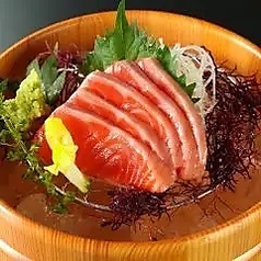 たこの刺身/サーモン刺身/帆立刺身/アジのたたき/しめ鯖/かつおの刺身　各