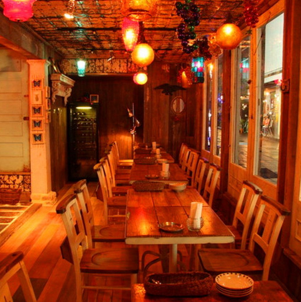 1Fと2Fのフロアごとに貸切OKなので、大人数での飲み会もお気軽にご相談下さい♪