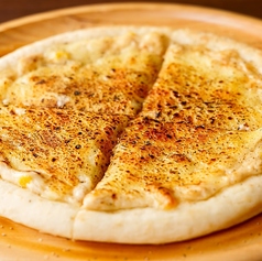 ツナマヨ＆コーンピッツァ