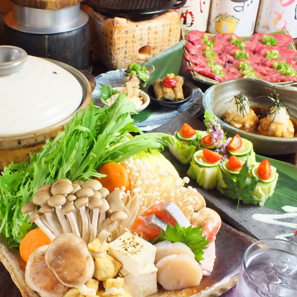 【新登場！】 鶏肉や魚介をふんだんに使用！わさびとろろ鍋コース2500円/3000円