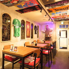 当店では4名テーブル席を1席ご用意しております。