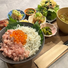 ミニ海鮮丼定食