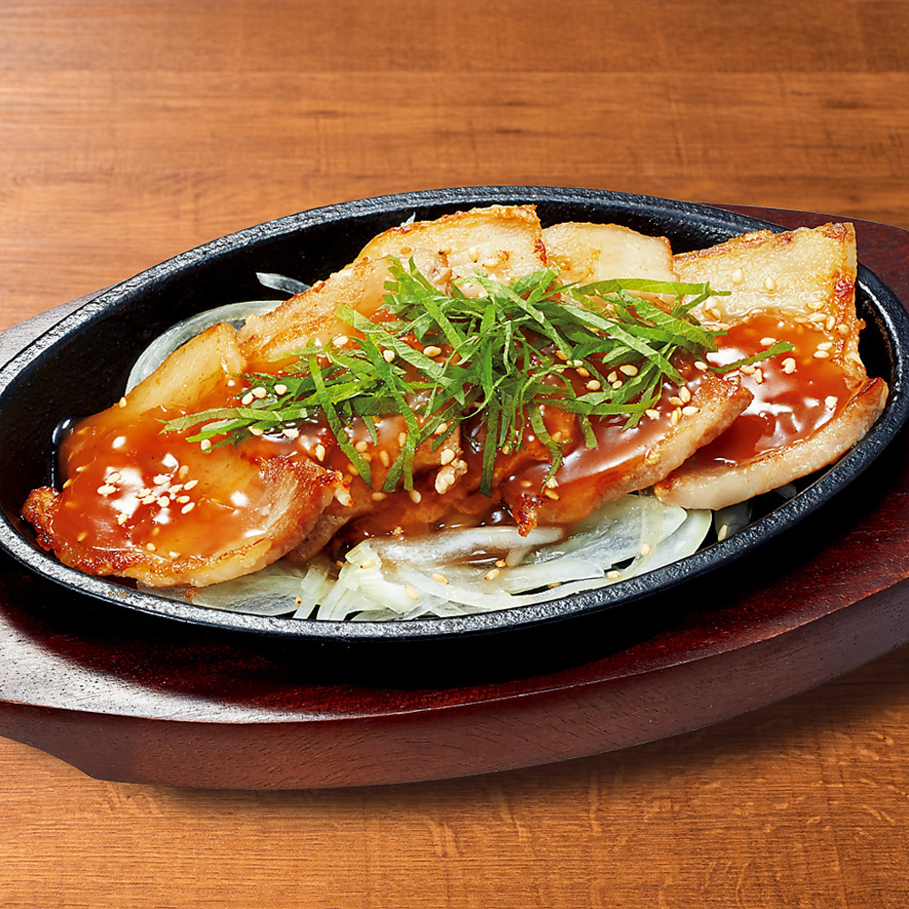 【逸品料理充実】お酒の肴にぴったりな逸品料理をご用意しております♪