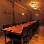 最大22名様対応可能な広々としたテーブル個室もご用意！