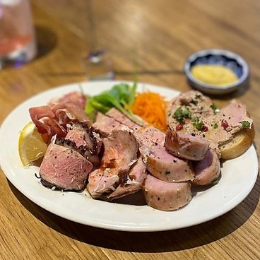 カジュアルビストロとナチュールワイン 酒場ナリスのおすすめ料理1