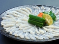 料理メニュー写真 天然ふぐの刺身