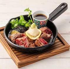 美味しいお肉料理を取りそろえた自慢のヱビスバーランチ