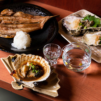 名物の藁焼きをはじめ種類豊富な料理をラインナップ♪