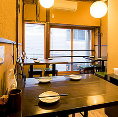 お店を貸し切って、宴会やパーティーを開催することも可能です。会社の歓送迎会や忘新年会、各種打ち上げなど、特別な集まりにご利用ください。ご予算や人数に合わせて柔軟に対応いたしますので、まずは店舗までお気軽にご相談くださいませ。