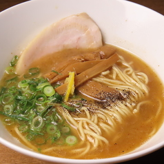 魚介鶏出汁ラーメン　皇（しろ）
