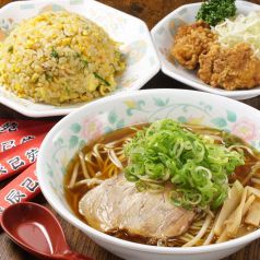 【定番メニュー】ヤキメシ・ラーメンセット