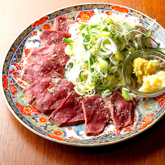 牛ハツたたき薬味ネギ塗れ