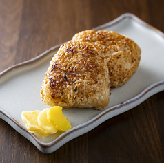 焼きおにぎり(1個/漬物付き)