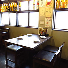 1階のテーブル席は4名様まで可能な席をご用意。仕事帰りの飲み会にどうぞ!