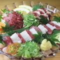 料理メニュー写真&nbsp;馬刺し盛り合わせ