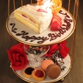2段式メッセージ付きデザートプレートが記念日や誕生日に人気。前日までご予約受付中