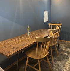 個室のお部屋でごゆっくりお過ごしください。