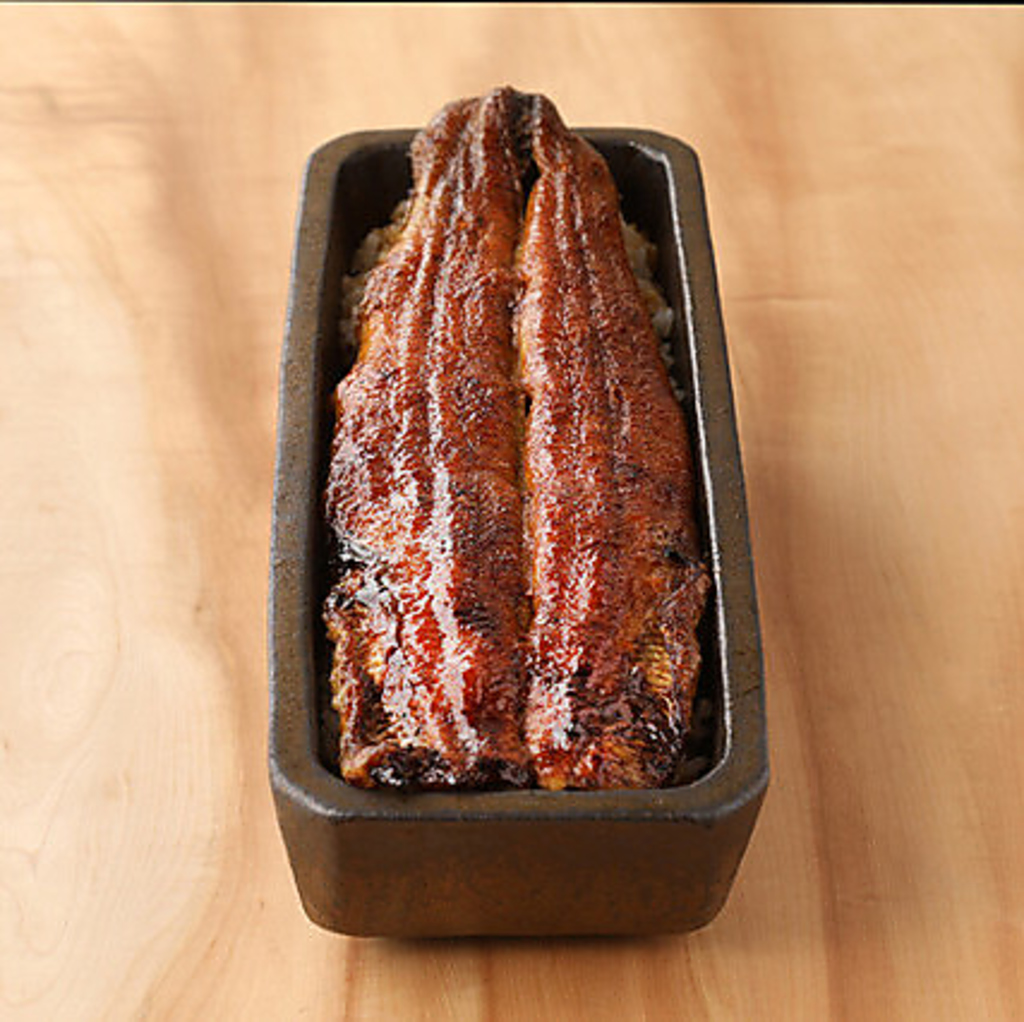 お弁当は作り置きをせずご注文をいただいてから丁寧に鰻を焼き上げております。出来立ての味を是非！