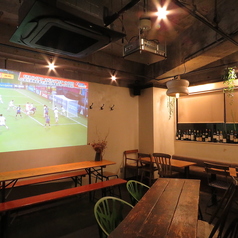 個室貸切15名～25名OK★バーカウンターもあり、お店まるごと貸切したような感覚！周りを気にせず宴会ができるので、大好評♪会社宴会はもちろん、合コンや異業種交流会にもおすすめです！