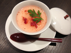 自家製イチゴのせ杏仁豆腐・石鍋ストーンアイス・バニラアイス・抹茶アイス