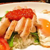 10年以上料理長を務めた店主が作る多国籍料理◎