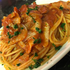 トマトソースのパスタ